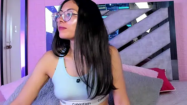 Snapshot of Kat_santana chatting on 05/04/26, 01:51 Kat santana online show from 05/04/26, 01:51