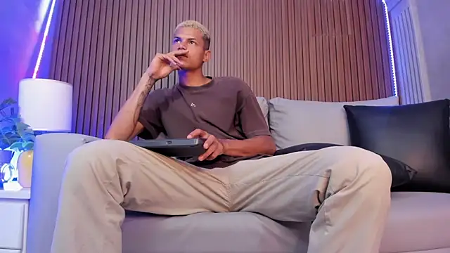 Omen20  online show from 04/09/26, 12:21