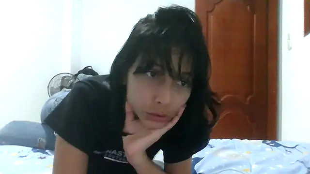 Snapshot of xoxo_anny chatting on 05/04/26, 04:52 xoxo anny online show from 05/04/26, 04:52