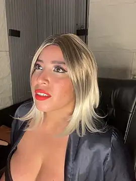 Snapshot of SamaraMontero chatting on 04/09/26, 03:17 SamaraMontero online show from 04/09/26, 03:17