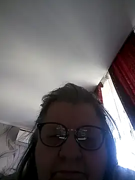 Snapshot of MartaMia68 chatting on 04/15/26, 07:48 MartaMia68 online show from 04/15/26, 07:48