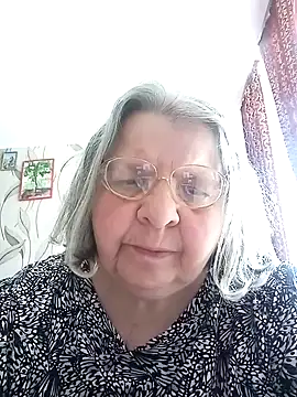 Snapshot of MartaMia68 chatting on 05/16/26, 11:09 MartaMia68 online show from 05/16/26, 11:09