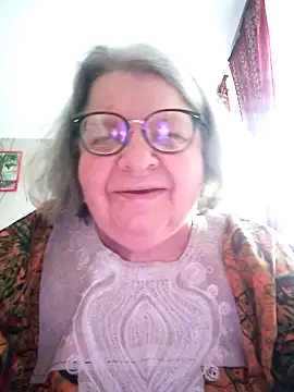 Snapshot of MartaMia68 chatting on 05/17/26, 04:03 MartaMia68 online show from 05/17/26, 04:03
