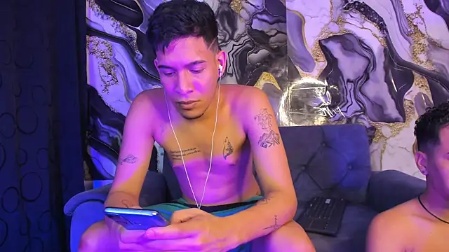 Mateo and Jose online show from 05/10/26, 04:28
