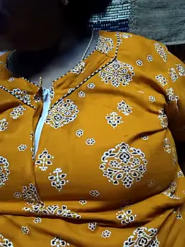 Snapshot of nilakutty chatting on 04/10/26, 09:19 nilakutty online show from 04/10/26, 09:19