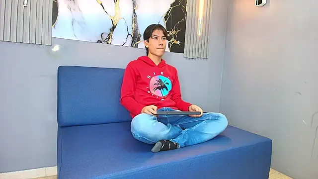 RAPHAEL NYON1 online show from 04/11/26, 03:44