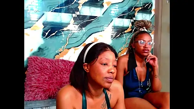 Snapshot of choclatelips_xxx chatting on 06/19/26, 09:35 choclatelips xxx online show from 06/19/26, 09:35