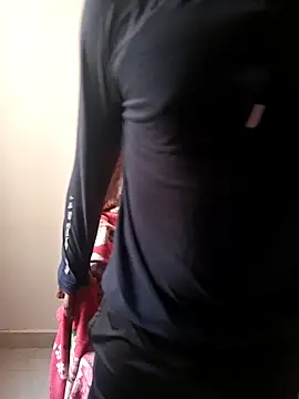 Snapshot of Friends_withbenefits chatting on 04/20/26, 11:13 Friends withbenefits online show from 04/20/26, 11:13