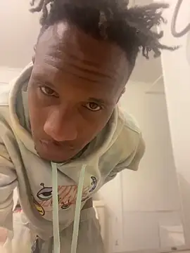 Snapshot of ljglobalnetwork chatting on 04/24/26, 09:45 ljglobalnetwork online show from 04/24/26, 09:45