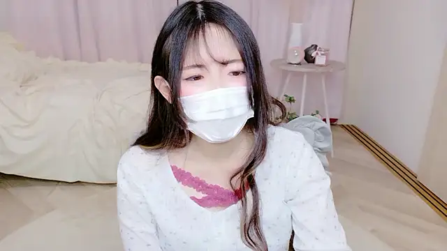 Snapshot of Satomi_nn chatting on 04/19/26, 12:22 Satomi nn online show from 04/19/26, 12:22