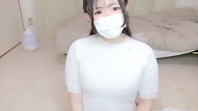 Snapshot of Satomi_nn chatting on 04/23/26, 04:24 Satomi nn online show from 04/23/26, 04:24