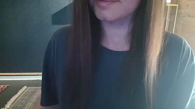 NicoleLove  online show from 05/26/26, 06:31