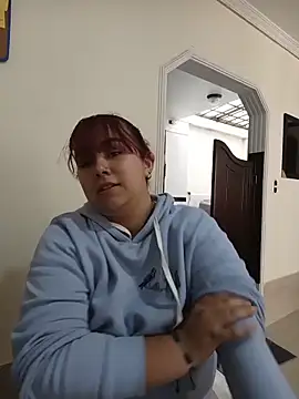 AliceScoot  online show from 06/02/26, 08:22