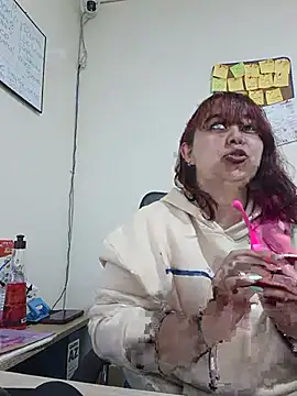 Snapshot of AliceScoot_ chatting on 06/15/26, 02:36 AliceScoot online show from 06/15/26, 02:36