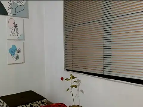 Snapshot of alisonnturbay chatting on 04/17/26, 02:14 alisonnturbay online show from 04/17/26, 02:14