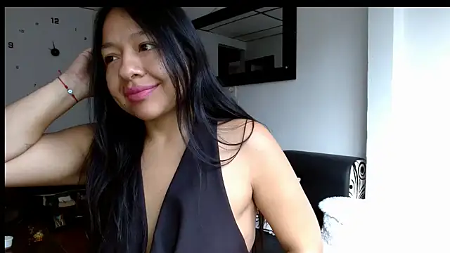 Snapshot of alisonnturbay chatting on 07/06/26, 03:03 alisonnturbay online show from 07/06/26, 03:03