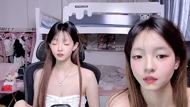 Snapshot of xiaoqiao-daqiao chatting on 04/21/26, 03:50 xiaoqiao-daqiao online show from 04/21/26, 03:50