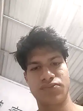 Snapshot of kdboy04 chatting on 04/20/26, 06:31 kdboy04 online show from 04/20/26, 06:31