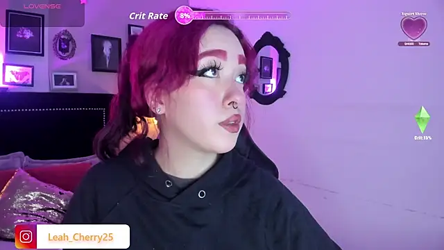 Snapshot of Leah_cherry chatting on 07/06/26, 09:28 Leah cherry online show from 07/06/26, 09:28