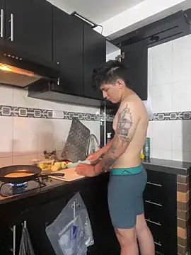 AAROON SCOTT online show from 04/11/26, 03:05