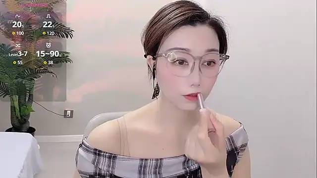 Snapshot of Yunxi- chatting on 06/29/26, 02:18 Yunxi- online show from 06/29/26, 02:18
