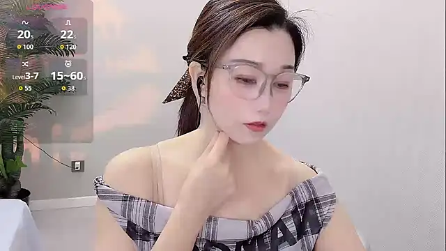 Snapshot of Yunxi- chatting on 07/07/26, 02:58 Yunxi- online show from 07/07/26, 02:58