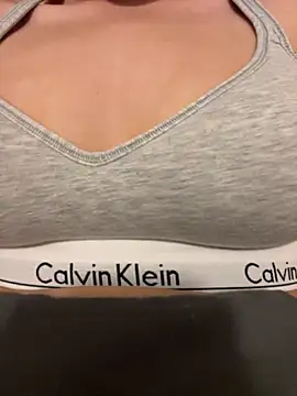 zoey166 online show from 04/15/26, 05:31