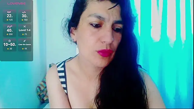 Snapshot of diosa_gil chatting on 04/17/26, 01:25 diosa gil online show from 04/17/26, 01:25