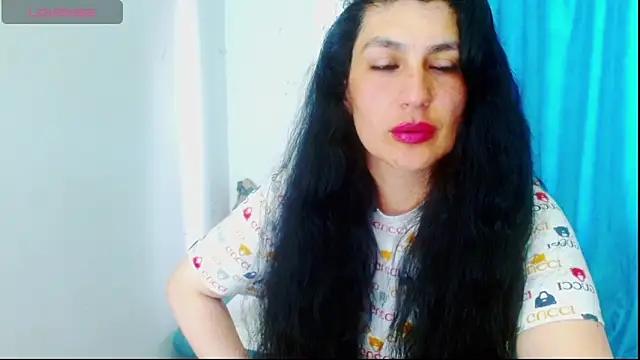 Snapshot of diosa_gil chatting on 04/20/26, 08:21 diosa gil online show from 04/20/26, 08:21