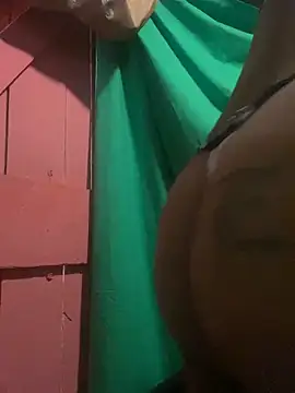 Snapshot of Malonna69 chatting on 04/10/26, 04:55 Malonna69 online show from 04/10/26, 04:55