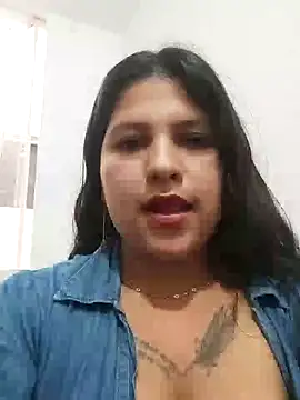 Snapshot of catalella_segura chatting on 04/15/26, 07:58 catalella segura online show from 04/15/26, 07:58