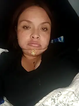 Snapshot of Lina19_93 chatting on 04/12/26, 01:43 Lina19 93 online show from 04/12/26, 01:43