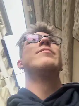 Snapshot of Patatino69 chatting on 04/10/26, 03:50 Patatino69 online show from 04/10/26, 03:50