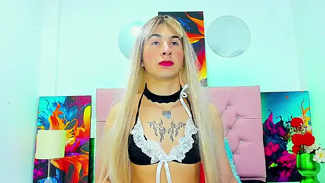 Snapshot of SolHiltton chatting on 04/20/26, 08:43 SolHiltton online show from 04/20/26, 08:43