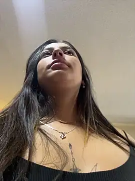 Lucyfer-fire online show from 05/21/26, 11:17