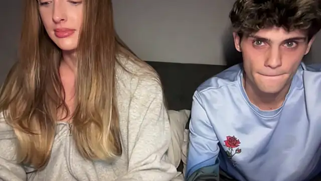 Snapshot of ClaraAndNate chatting on 04/22/26, 03:31 ClaraAndNate online show from 04/22/26, 03:31