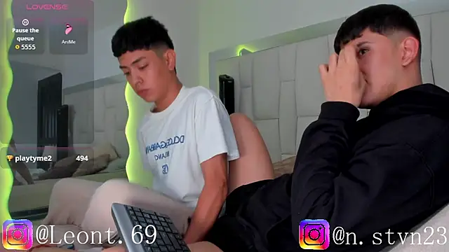 Snapshot of Poison_Boys chatting on 04/16/26, 01:56 Poison Boys online show from 04/16/26, 01:56