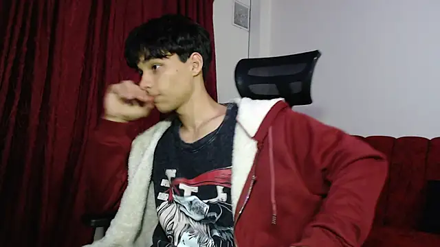 Snapshot of Marck-Pro chatting on 04/28/26, 10:37 Marck-Pro online show from 04/28/26, 10:37
