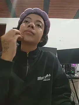 Snapshot of NefertitiXO chatting on 05/28/26, 05:54 NefertitiXO online show from 05/28/26, 05:54