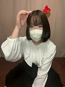 Snapshot of mini_mini_ chatting on 05/19/26, 01:00 mini mini online show from 05/19/26, 01:00