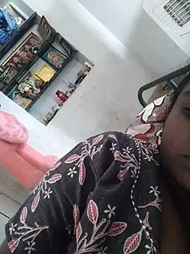 Snapshot of Shilpa-Tamil chatting on 04/16/26, 03:40 Shilpa-Tamil online show from 04/16/26, 03:40
