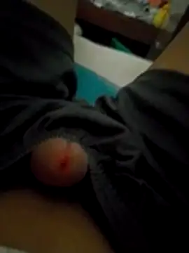 Snapshot of thichgaidambu chatting on 04/10/26, 06:51 thichgaidambu online show from 04/10/26, 06:51