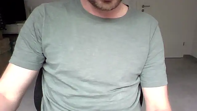 Snapshot of ForHerOnly_ chatting on 04/10/26, 10:20 ForHerOnly online show from 04/10/26, 10:20