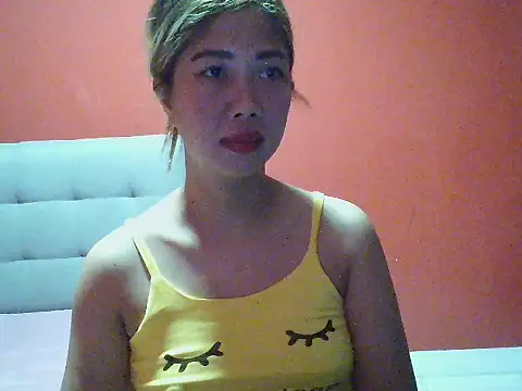 Snapshot of Cutie-Smile chatting on 05/18/26, 09:53 Cutie-Smile online show from 05/18/26, 09:53