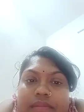 Snapshot of Your-Jhanvi chatting on 05/06/26, 11:37 Your-Jhanvi online show from 05/06/26, 11:37