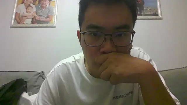 Snapshot of aaddccbb1127 chatting on 04/23/26, 02:30 aaddccbb1127 online show from 04/23/26, 02:30