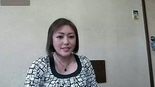 Snapshot of Anna_jpn8 chatting on 05/01/26, 01:10 Anna jpn8 online show from 05/01/26, 01:10
