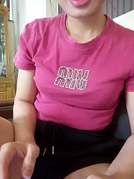 Snapshot of Rio274 chatting on 04/13/26, 01:11 Rio274 online show from 04/13/26, 01:11