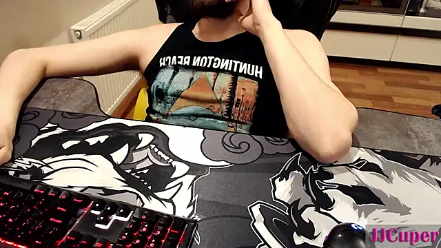 Snapshot of JJCuper chatting on 04/21/26, 04:56 JJCuper online show from 04/21/26, 04:56