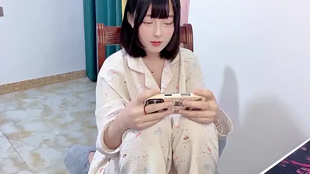 Snapshot of Kaixin-baobao chatting on 04/24/26, 11:56 Kaixin-baobao online show from 04/24/26, 11:56